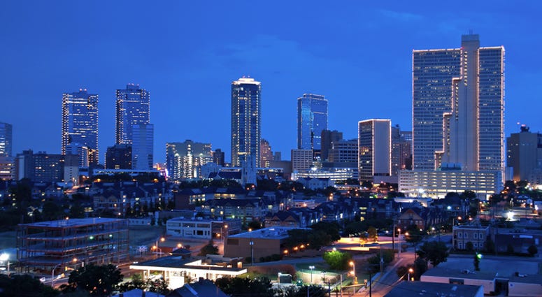 v downtown Fort Worth