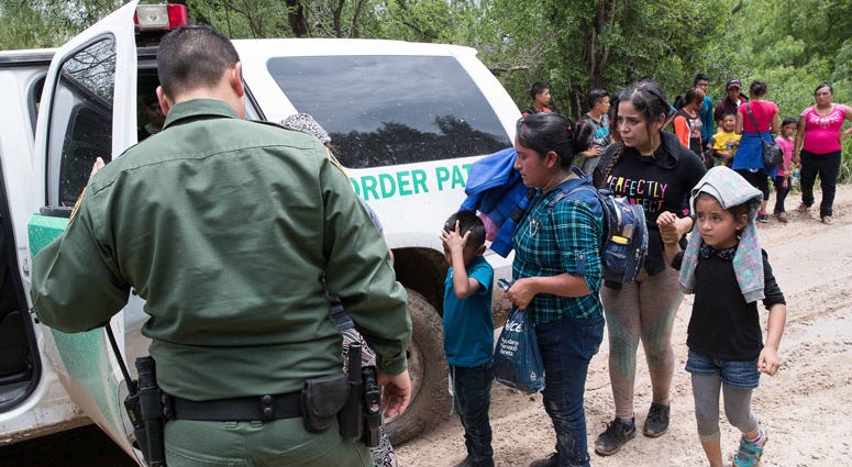 Immigrant Families at Texas Border Immigrant Families at Texas Border