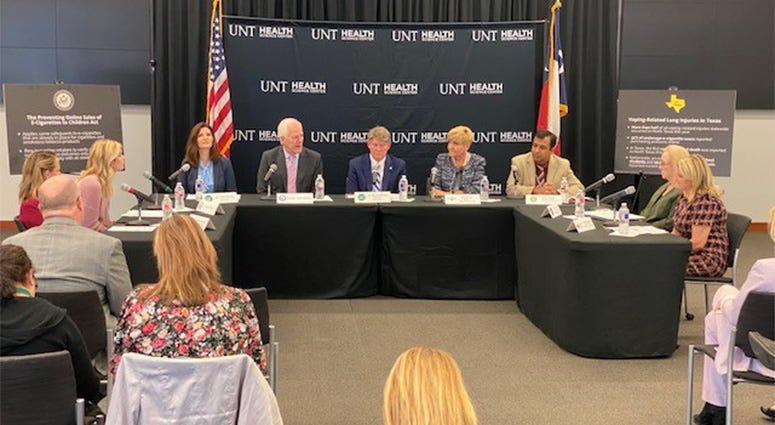 en. Cornyn Holds Roundtable On Vaping Legislation In Fort Worth en. Cornyn Holds Roundtable On Vaping Legislation In Fort Worth