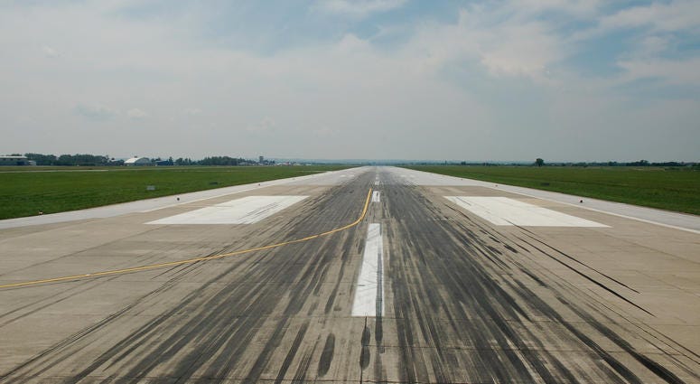 Airport Runway Airport Runway