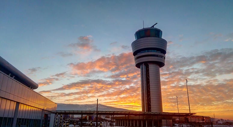 Airport traffic control tower Airport traffic control tower