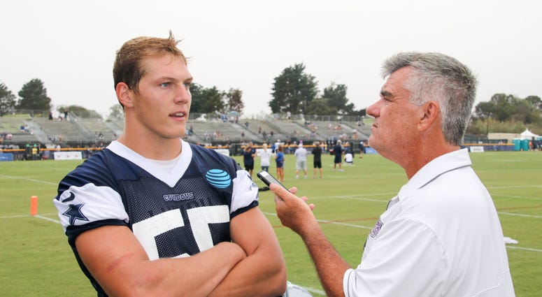 Leighton Vander Esch And Mike Fisher At 2018 Dallas Cowboys Training Camp Leighton Vander Esch And Mike Fisher At 2018 Dallas Cowboys Training Camp