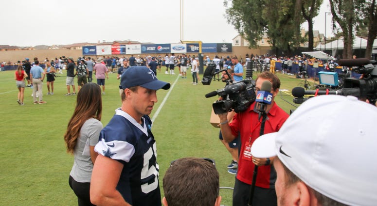 Sean Lee At 2018 Dallas Cowboys Training Camp Sean Lee At 2018 Dallas Cowboys Training Camp