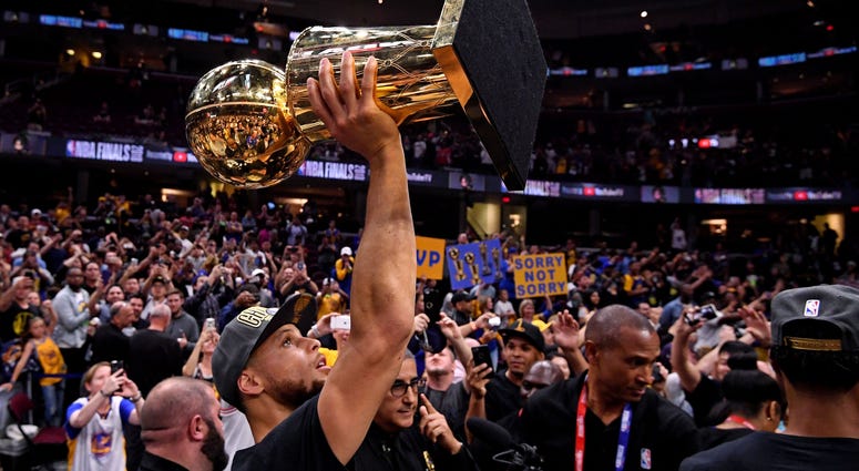 Golden State Warriors guard Stephen Curry Golden State Warriors guard Stephen Curry