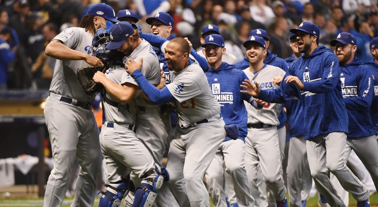 Los Angeles Dodgers at Milwaukee Brewers Los Angeles Dodgers at Milwaukee Brewers