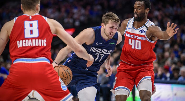 Sacramento Kings at Dallas Mavericks Sacramento Kings at Dallas Mavericks