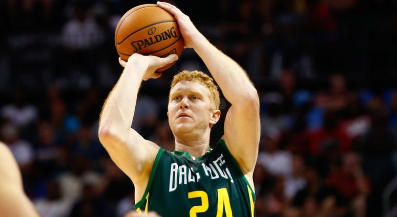 Ball Hogs player Brian Scalabrine Ball Hogs player Brian Scalabrine
