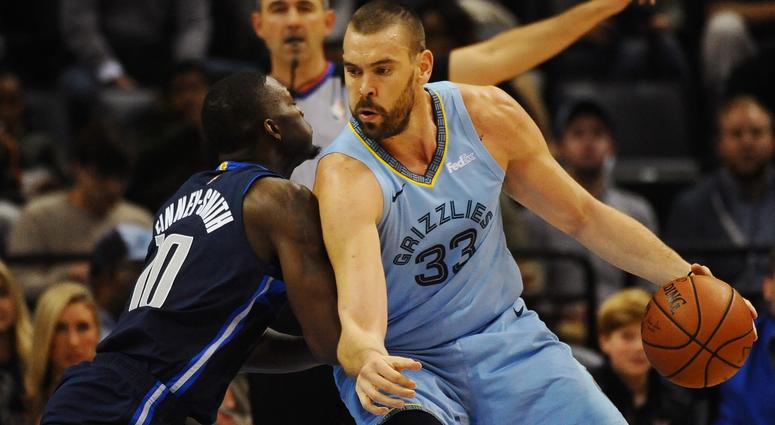 Dallas Mavericks at Memphis Grizzlies Dallas Mavericks at Memphis Grizzlies