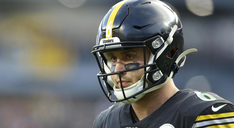 Pittsburgh Steelers quarterback Devlin Hodges Pittsburgh Steelers quarterback Devlin Hodges