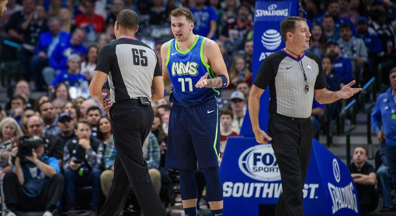 Sacramento Kings at Dallas Mavericks Sacramento Kings at Dallas Mavericks