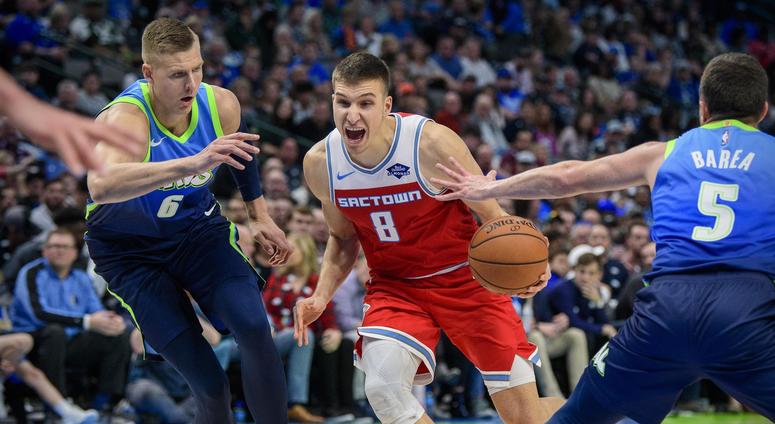 Sacramento Kings at Dallas Mavericks Sacramento Kings at Dallas Mavericks