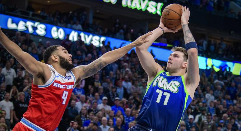 Sacramento Kings at Dallas Mavericks Sacramento Kings at Dallas Mavericks