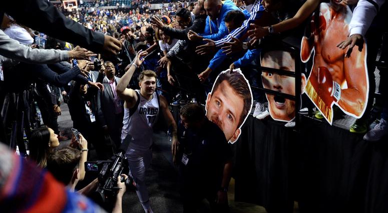 Dallas Mavericks at Detroit Pistons Dallas Mavericks at Detroit Pistons