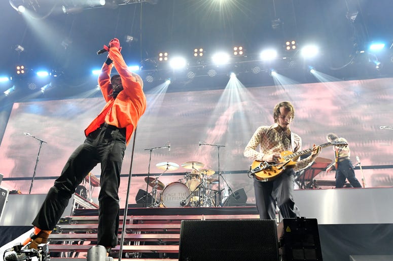 KROQ Almost Acoustic Christmas Cage The Elephant