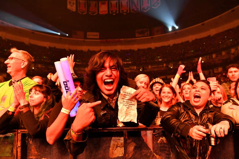 KROQ Almost Acoustic Christmas 2019