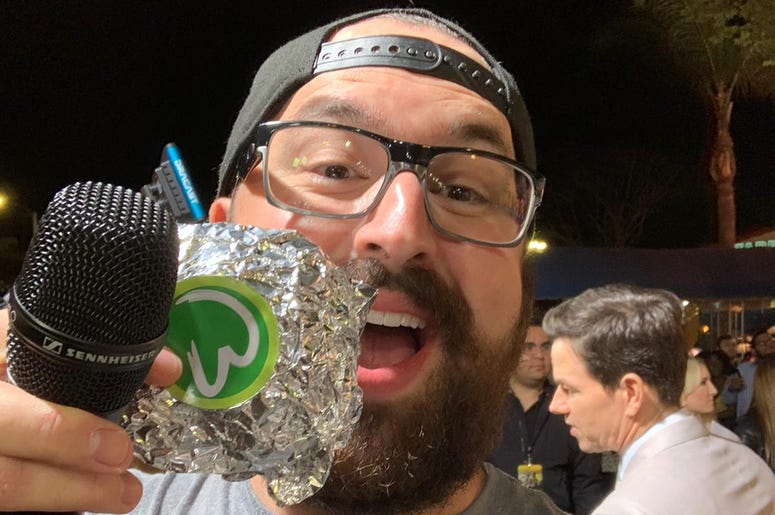 Mugs Wahlburger