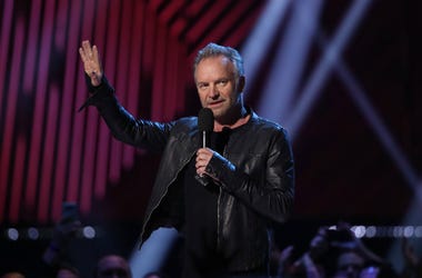 Sting Sting speaks before presenting the award for R&B / Soul Recording of the Year during the 2019 Juno Awards