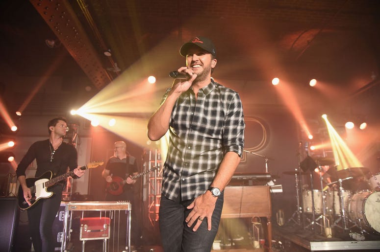 NEW YORK, NY - DECEMBER 06: Luke Bryan performs at Pandora Up Close With Luke Bryan on December 6, 2017 in New York City. (Photo by Theo Wargo/Getty Images for Pandora)