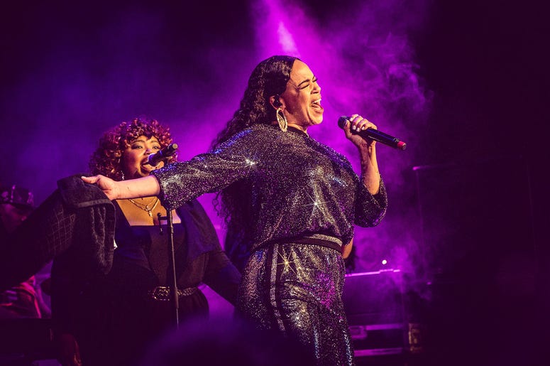 Faith Evans Wave Sound Stage