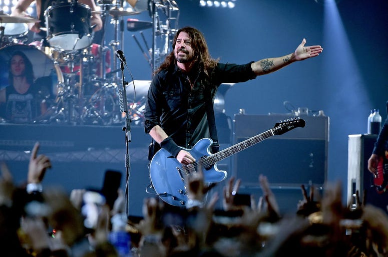 (Theo Wargo/ Getty Images) Dave Grohl on stage with the Foo Fighters