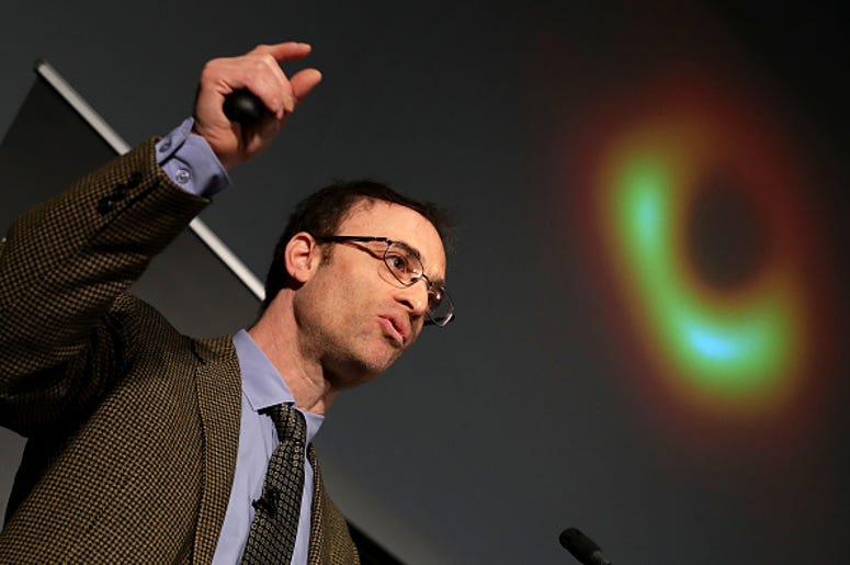 Sheperd Doeleman reveals the first photograph of a black hole Sheperd Doeleman reveals the first photograph of a black hole