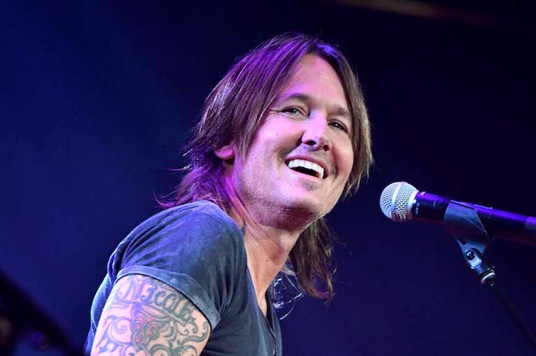 Keith Urban, Concert, Microphone, Smile Keith Urban, Concert, Microphone, Smile