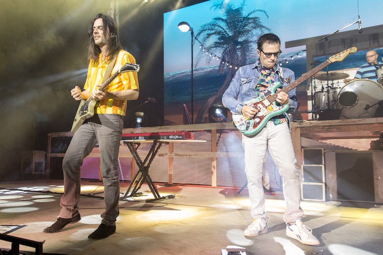 Weezer, Brian Bell, Rivers Cuomo, Concert, Sumemrfest, 2016 Weezer, Brian Bell, Rivers Cuomo, Concert, Sumemrfest, 2016