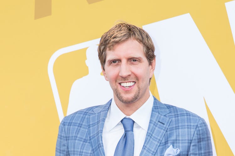 Dirk Nowitzki, Suit, Smile Dirk Nowitzki, Suit, Smile