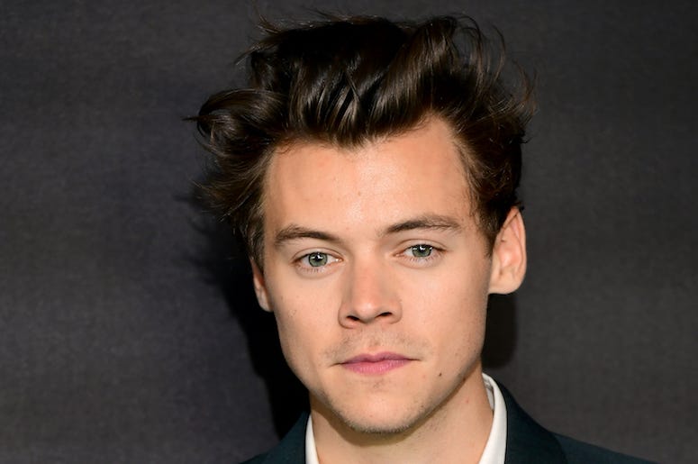Harry Styles, Red Carpet, One Direction, Stare, Hair, 2017 Harry Styles, Red Carpet, One Direction, Stare, Hair, 2017