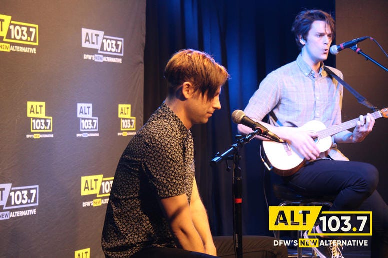 iDKHOW Live At The Verizon Artist Lounge At ALT 103.7 Studios iDKHOW Live At The Verizon Artist Lounge At ALT 103.7 Studios