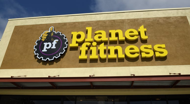 Exterior of a Planet Fitness location