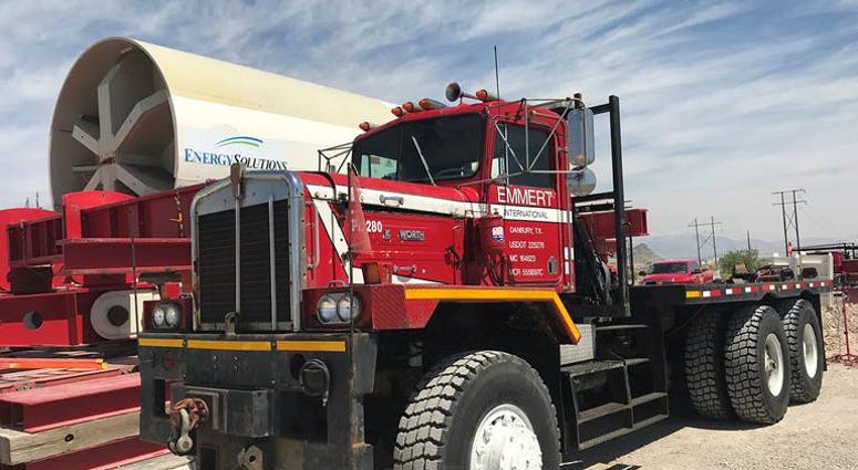 Trucks carrying 770 ton "super load" into Utah on 6-29