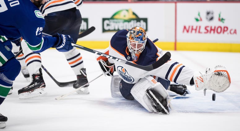 Draisaitl Nets 2 Power Play Goals Oilers Top Canucks 3 2 Cbs Sports Radio 1140