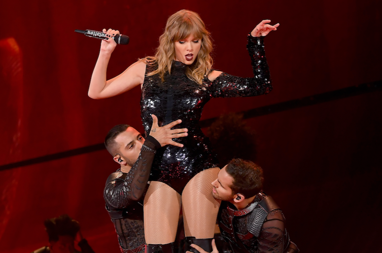 Taylor Swift Clear See Through Purses Only Allowed at St. Louis Taylor Swift Taylor Swift Clear See Through Purses Only Allowed at St. Louis Taylor Swift