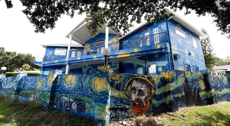 The painted exterior of the home of Lubomir Jastrzebski and Nancy Memhauseer in Mount Dora, Fla. The painted exterior of the home of Lubomir Jastrzebski and Nancy Memhauseer in Mount Dora, Fla.