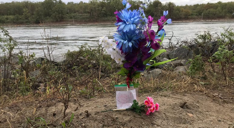Flowers and a note left behind for the victims of the crash into the Chesapeake and Delaware Canal. Flowers and a note left behind for the victims of the crash into the Chesapeake and Delaware Canal.