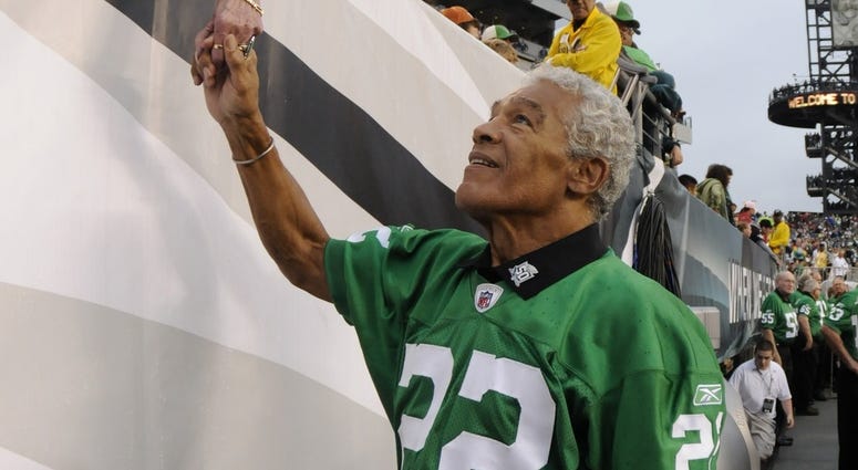 Timmy Brown shakes hands with fans after a ceremony honoring the 1960 NFL Championship team at Lincoln Financial Field. Timmy Brown shakes hands with fans after a ceremony honoring the 1960 NFL Championship team at Lincoln Financial Field.