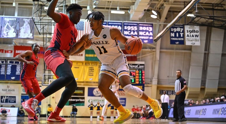 Forward Ed Croswell leads the La Salle Explorers in scoring (10.4 ppg) and rebounding 7.7 rpg). Forward Ed Croswell leads the La Salle Explorers in scoring (10.4 ppg) and rebounding 7.7 rpg).