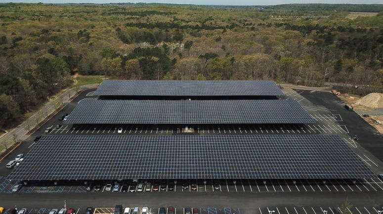 Six Flags Great Adventure in Jackson Township, New Jersey, is now almost fully powered by the solar panels atop its car port roofs. Six Flags Great Adventure