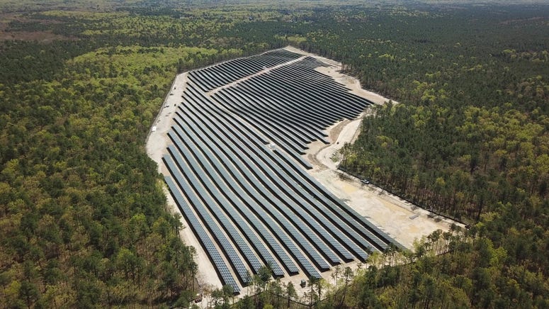Six Flags Great Adventure in Jackson Township, New Jersey, is now almost fully powered by the solar panels atop its car port roofs. Six Flags Great Adventure