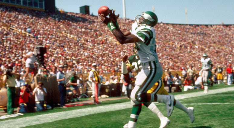 Philadelphia Eagles receiver (17) Harold Carmichael in action during the 1983 pre-season against the Green Bay Packers at Lambeau Field. Philadelphia Eagles receiver (17) Harold Carmichael in action during the 1983 pre-season against the Green Bay Packers at Lambeau Field.