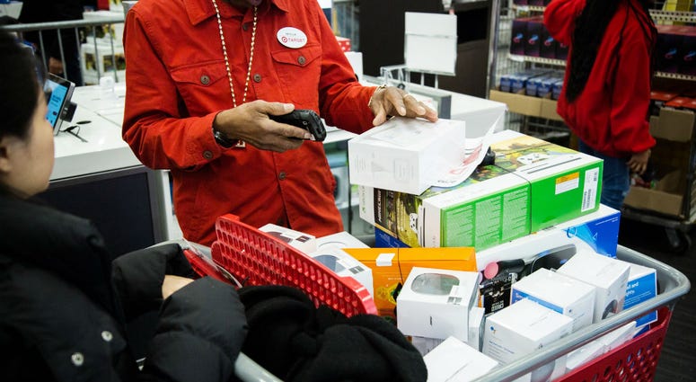 Holiday sales grew at their fastest pace in six years, buoyed by rising wages and a drop in gas prices. Bigger paychecks help drive best holiday shopping season in six years