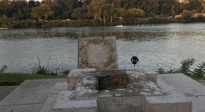 The statue of Thorfinn Karlsefni has been knocked into the Schuylkill River. The statue of Thorfinn Karlsefni has been knocked into the Schuylkill River.