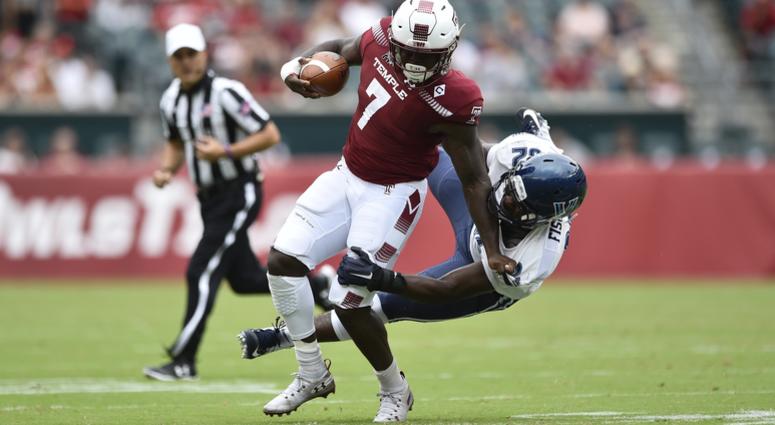 Temple Owls running back Ryquell Armstead (7) is tackled by Villanova Wildcats defensive lineman Malik Fisher (92) during the first quarter at Lincoln Financial Field, Sep 1, 2018; Philadelphia. Temple Owls running back Ryquell Armstead (7) is tackled by Villanova Wildcats defensive lineman Malik Fisher (92) during the first quarter at Lincoln Financial Field, Sep 1, 2018; Philadelphia.