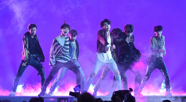 BTS performs at the 2018 Billboard Music Awards BTS performs at the 2018 Billboard Music Awards