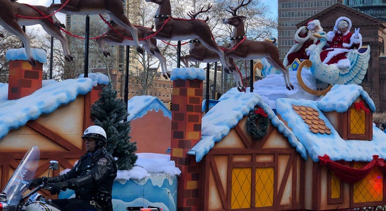 The big man himself, Santa Claus, wraps up the Thanksgiving Day Parade. The big man himself, Santa Claus, wraps up the Thanksgiving Day Parade.