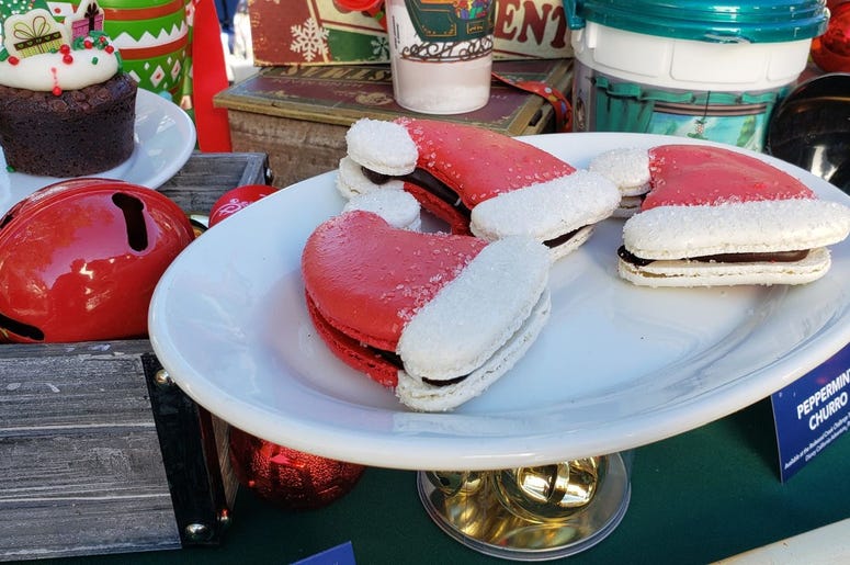 Santa Hat Macaron