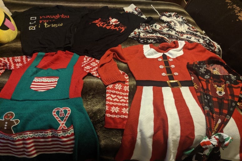 HRs Merry Mix Show Wear Choices