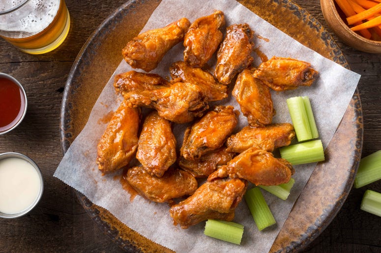 a plate of buffalo wings