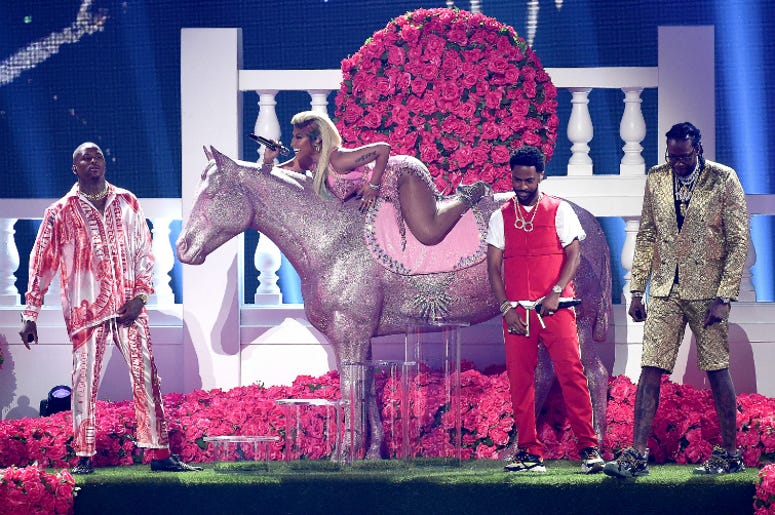 YG, Nicki Minaj, Big Sean, and 2 Chainz performing "Big Bank" at the 2018 BET Awards LOS ANGELES - JUNE 24: YG, Nicki Minaj, Big Sean, and 2 Chainz performs on the 2018 BET Awards at the Microsoft Theater on June 24, 2018 in Los Angeles, California.